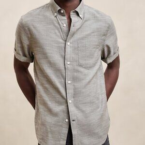 Banana Republic Factory Slim Untucked Fit Cotton Oxford Shirt